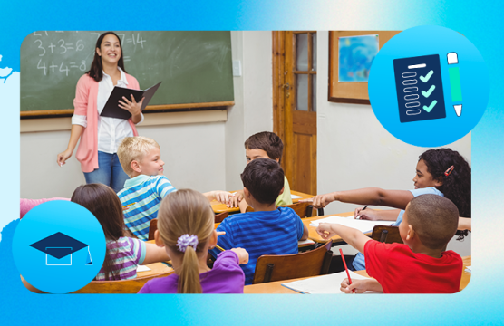 Professora com alunos em sala de aula
